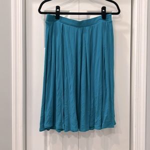 NWOT LuLaRoe Madison Skirt in dark teal color, Size L